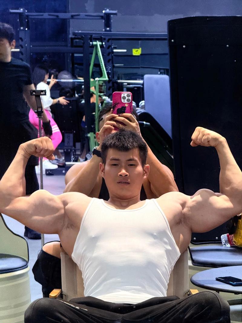 增肌训练计划：让你肌肉倍儿棒！